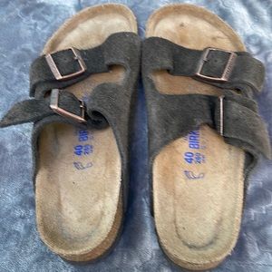 Brown suede Birkenstock sandals used. Size 40